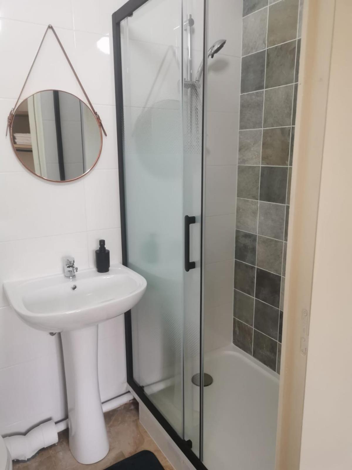 Appartement 2 , Disneyland - Parking Gratuit - Maison Des Platanes Meaux Bagian luar foto